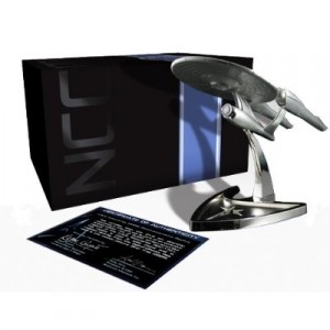 Amazon.com - Star Trek Limited Edition Replica Gift Set (Three-Disc + Digital Copy) [Blu-ray]